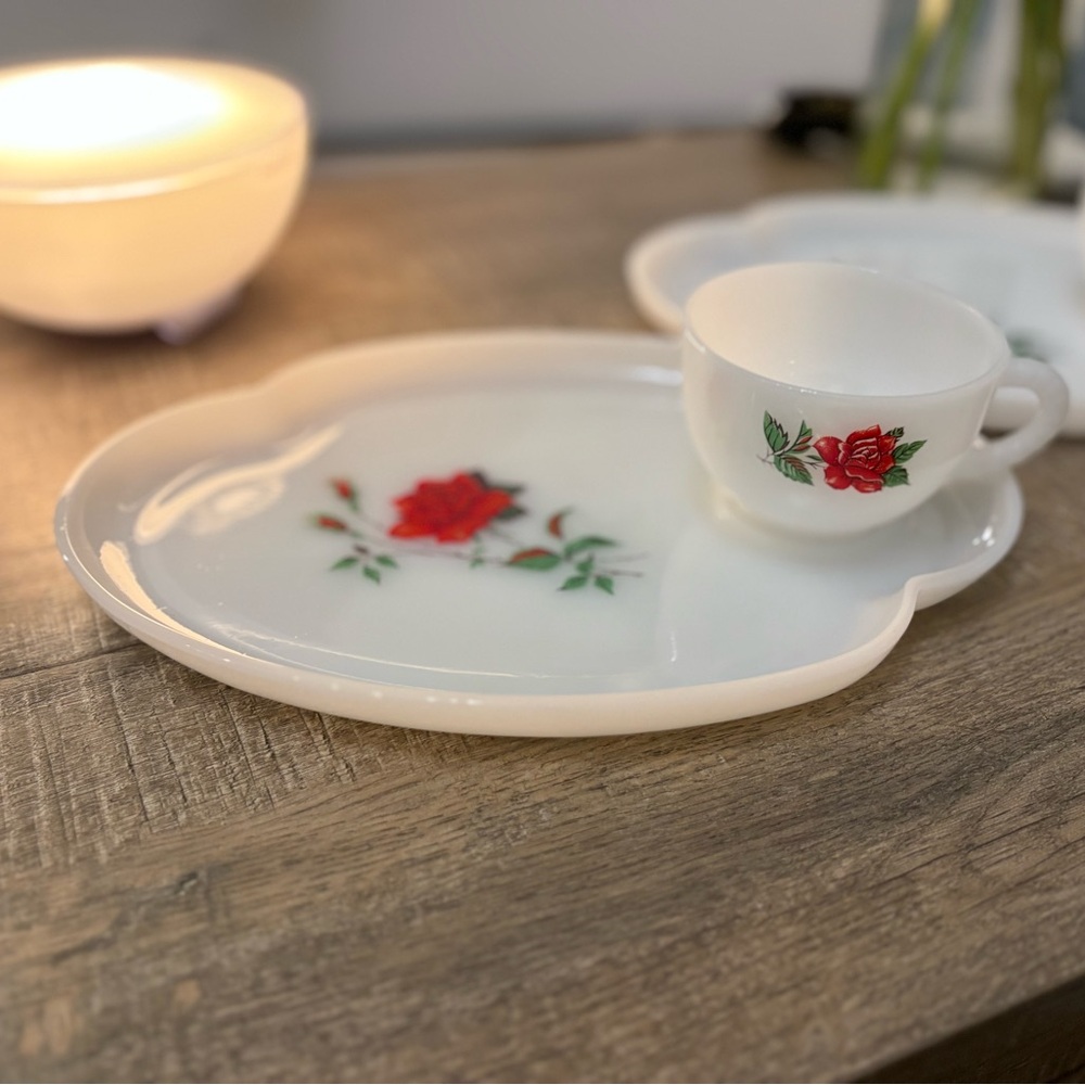 Federal Glass “Rosecrest” snack set